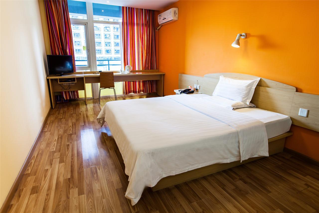 7Days Inn Qingdao Shandong Raod Zhenning Overpass מראה חיצוני תמונה