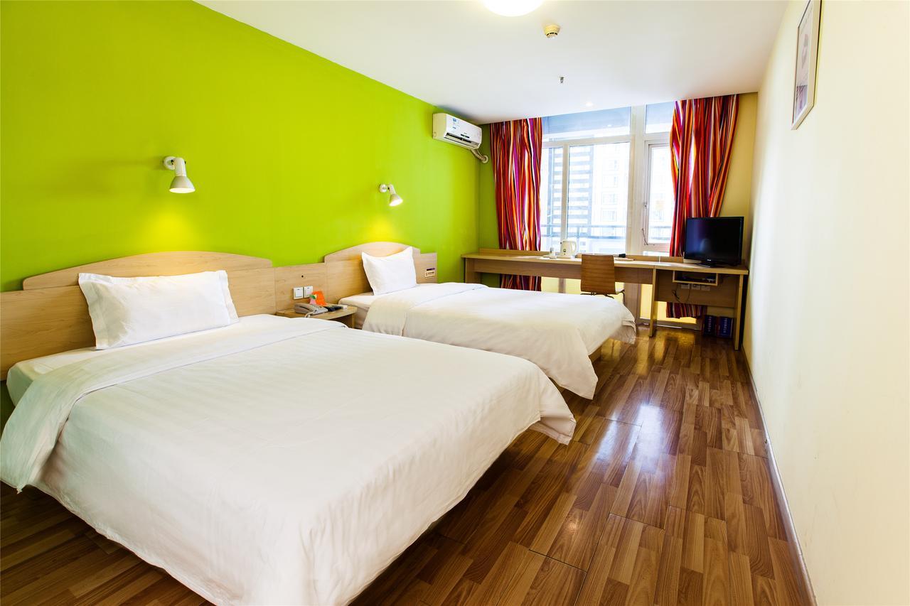 7Days Inn Qingdao Shandong Raod Zhenning Overpass מראה חיצוני תמונה