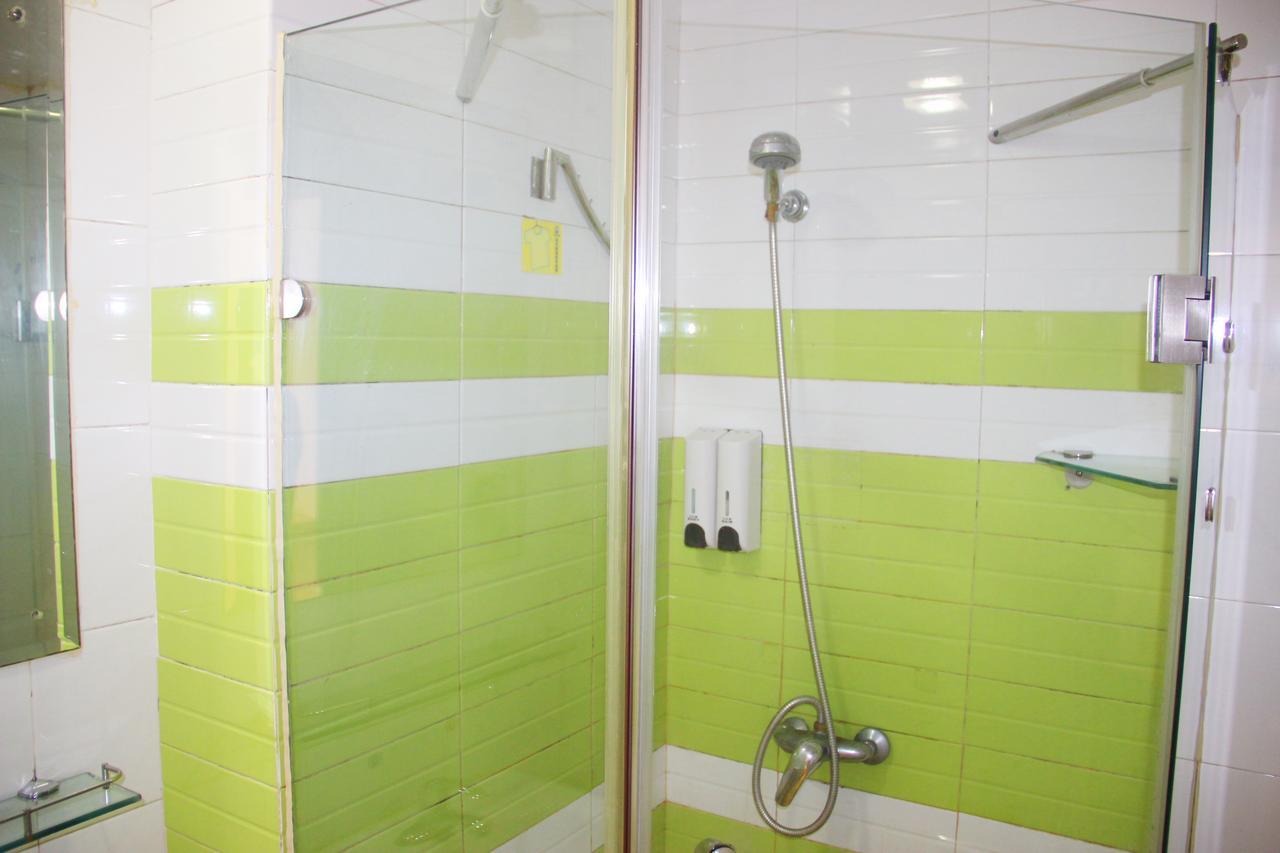 7Days Inn Qingdao Shandong Raod Zhenning Overpass מראה חיצוני תמונה