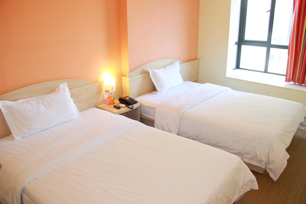 7Days Inn Qingdao Shandong Raod Zhenning Overpass מראה חיצוני תמונה